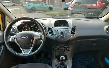 Ford Fiesta, 2013 год, 800 000 рублей, 11 фотография