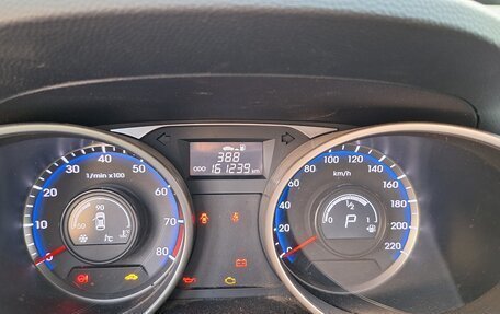 Hyundai ix35 I рестайлинг, 2015 год, 1 400 000 рублей, 10 фотография