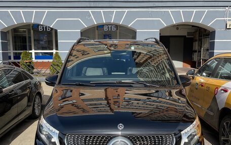 Mercedes-Benz V-Класс, 2021 год, 6 000 000 рублей, 1 фотография