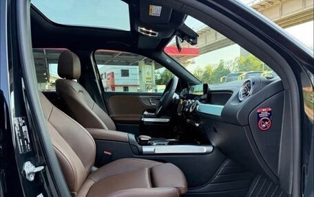 Mercedes-Benz GLB, 2021 год, 2 200 000 рублей, 8 фотография