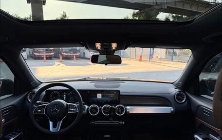 Mercedes-Benz GLB, 2021 год, 2 200 000 рублей, 9 фотография