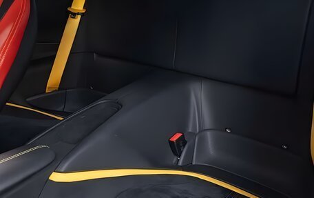 Ferrari Roma, 2022 год, 21 000 000 рублей, 13 фотография