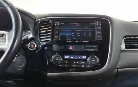 Mitsubishi Outlander III рестайлинг 3, 2014 год, 1 560 000 рублей, 16 фотография