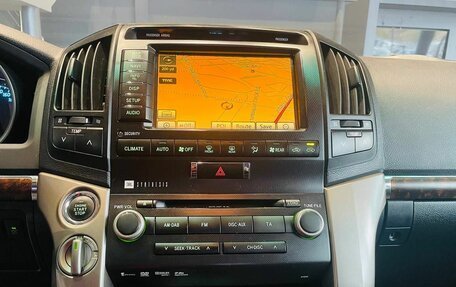 Toyota Land Cruiser 200, 2010 год, 2 810 000 рублей, 13 фотография