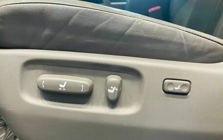 Toyota Land Cruiser 200, 2010 год, 2 810 000 рублей, 17 фотография