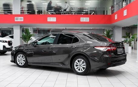 Toyota Camry, 2019 год, 1 999 000 рублей, 4 фотография