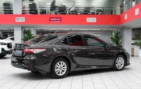 Toyota Camry, 2019 год, 1 999 000 рублей, 3 фотография