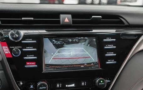 Toyota Camry, 2019 год, 1 999 000 рублей, 11 фотография