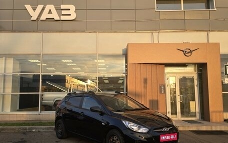 Hyundai Solaris II рестайлинг, 2012 год, 595 000 рублей, 1 фотография
