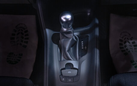 Toyota C-HR I рестайлинг, 2019 год, 2 099 000 рублей, 12 фотография