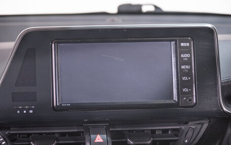 Toyota C-HR I рестайлинг, 2019 год, 2 099 000 рублей, 14 фотография