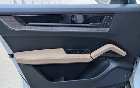 Porsche Cayenne III, 2025 год, 187 339 рублей, 16 фотография