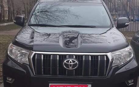 Toyota Land Cruiser Prado 150 рестайлинг 2, 2018 год, 4 300 000 рублей, 2 фотография