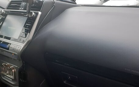 Toyota Land Cruiser Prado 150 рестайлинг 2, 2018 год, 4 300 000 рублей, 12 фотография