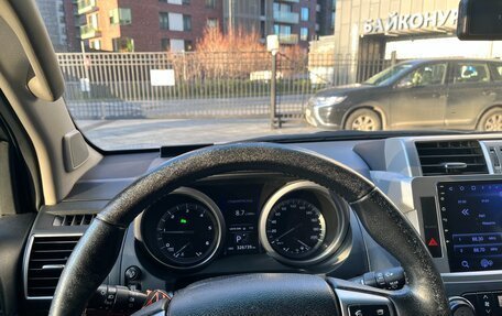 Toyota Land Cruiser Prado 150 рестайлинг 2, 2015 год, 3 150 000 рублей, 17 фотография