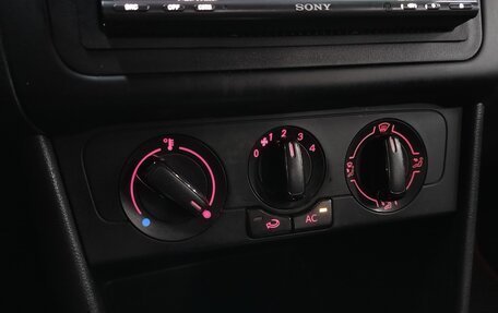 Volkswagen Polo VI (EU Market), 2012 год, 530 000 рублей, 18 фотография