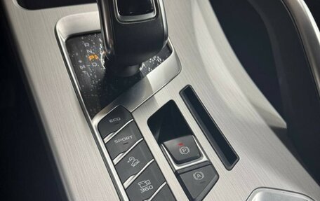 Geely Coolray I, 2022 год, 1 900 000 рублей, 12 фотография