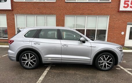 Volkswagen Touareg III, 2019 год, 4 799 000 рублей, 17 фотография