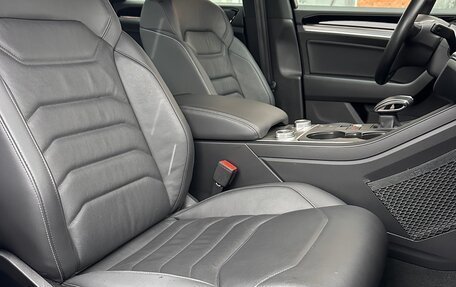 Volkswagen Touareg III, 2019 год, 4 799 000 рублей, 39 фотография