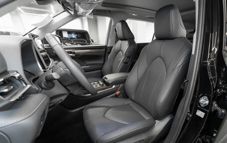 Toyota Highlander, 2025 год, 6 250 000 рублей, 9 фотография