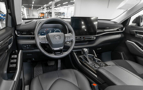 Toyota Highlander, 2025 год, 6 250 000 рублей, 7 фотография