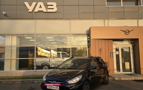 Hyundai Solaris II рестайлинг, 2012 год, 595 000 рублей, 2 фотография