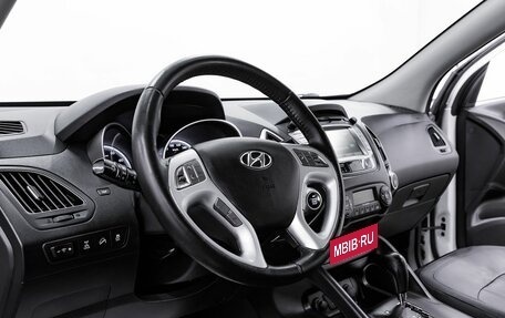 Hyundai ix35 I рестайлинг, 2013 год, 1 095 000 рублей, 10 фотография