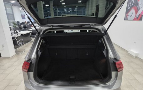 Volkswagen Tiguan II, 2019 год, 1 796 000 рублей, 12 фотография