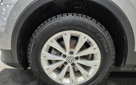 Volkswagen Tiguan II, 2019 год, 1 796 000 рублей, 13 фотография