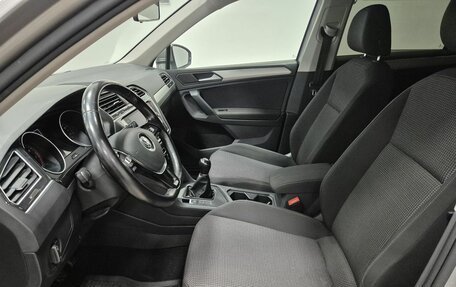 Volkswagen Tiguan II, 2019 год, 1 796 000 рублей, 14 фотография