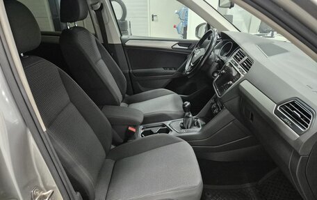 Volkswagen Tiguan II, 2019 год, 1 796 000 рублей, 17 фотография