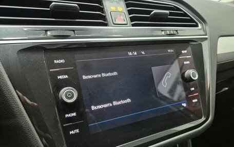 Volkswagen Tiguan II, 2019 год, 1 796 000 рублей, 24 фотография