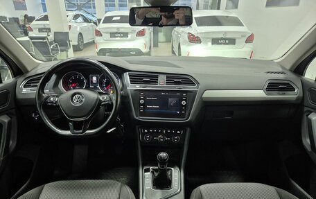 Volkswagen Tiguan II, 2019 год, 1 796 000 рублей, 29 фотография