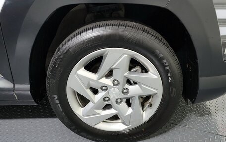 Hyundai Kona, 2023 год, 1 803 000 рублей, 5 фотография