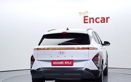 Hyundai Kona, 2023 год, 1 803 000 рублей, 4 фотография