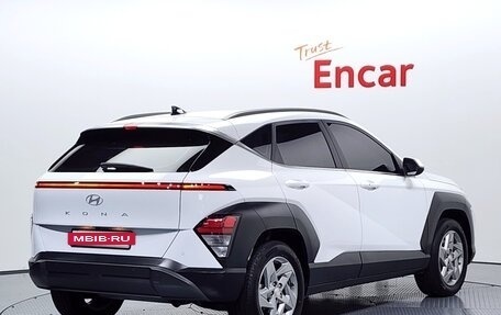 Hyundai Kona, 2023 год, 1 803 000 рублей, 2 фотография