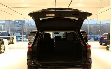 Toyota Highlander, 2025 год, 6 590 000 рублей, 23 фотография