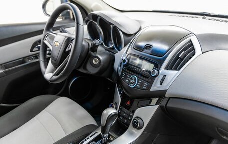 Chevrolet Cruze II, 2013 год, 959 000 рублей, 20 фотография