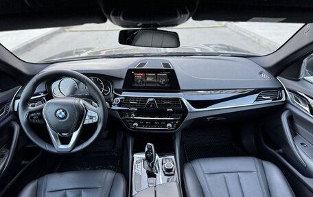 BMW 5 серия, 2019 год, 2 890 000 рублей, 12 фотография