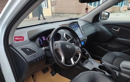 Hyundai ix35 I рестайлинг, 2010 год, 1 150 000 рублей, 10 фотография