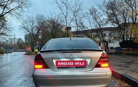 Mercedes-Benz C-Класс, 2004 год, 725 000 рублей, 3 фотография