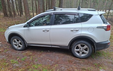 Toyota RAV4, 2013 год, 1 850 000 рублей, 4 фотография