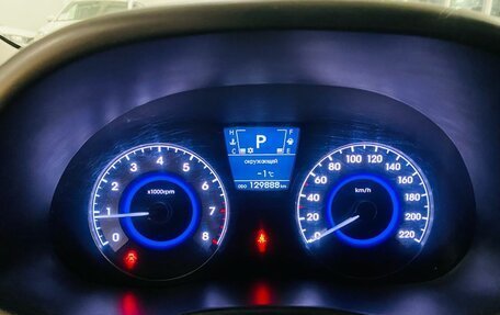 Hyundai Solaris II рестайлинг, 2012 год, 880 000 рублей, 17 фотография