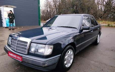 Mercedes-Benz W124, 1989 год, 950 000 рублей, 1 фотография