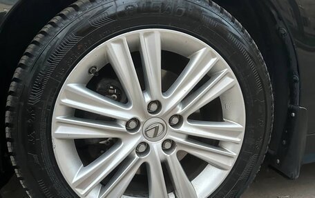 Lexus ES VII, 2015 год, 1 890 000 рублей, 18 фотография