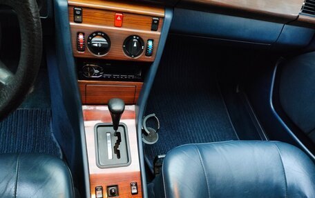 Mercedes-Benz W124, 1989 год, 950 000 рублей, 10 фотография