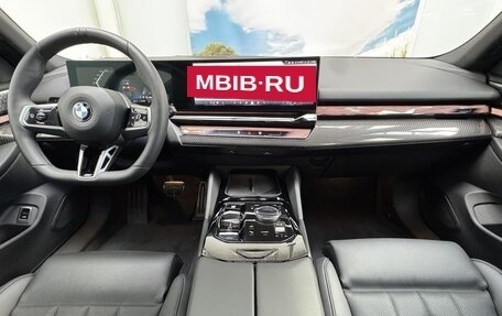 BMW 5 серия, 2025 год, 14 722 000 рублей, 10 фотография