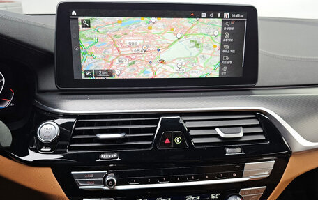 BMW 5 серия, 2022 год, 3 870 000 рублей, 15 фотография