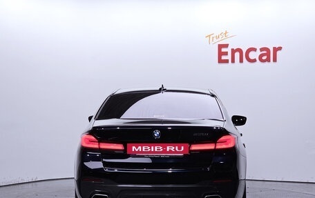 BMW 5 серия, 2022 год, 3 870 000 рублей, 4 фотография