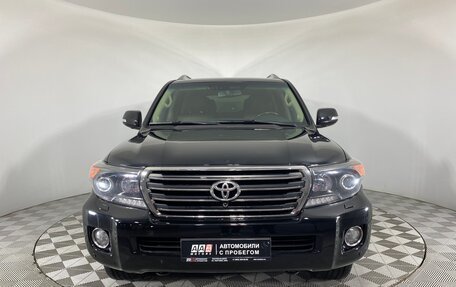 Toyota Land Cruiser 200, 2014 год, 4 568 000 рублей, 2 фотография